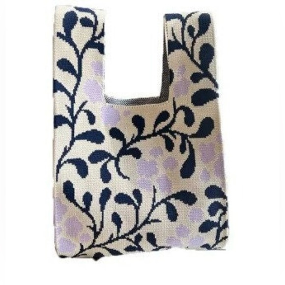 Satchel featuring a unique leaf design that's woven into the fabric, NWOT - Picture 2 of 4